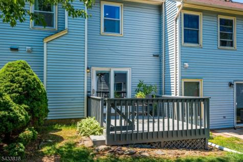 5 Heritage Square Sayreville NJ 08872