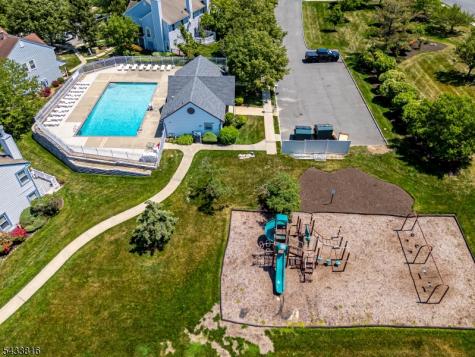 5 Heritage Square Sayreville NJ 08872