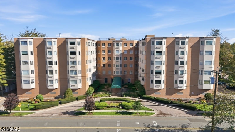 290 Anderdon Street Hackensack NJ 07601