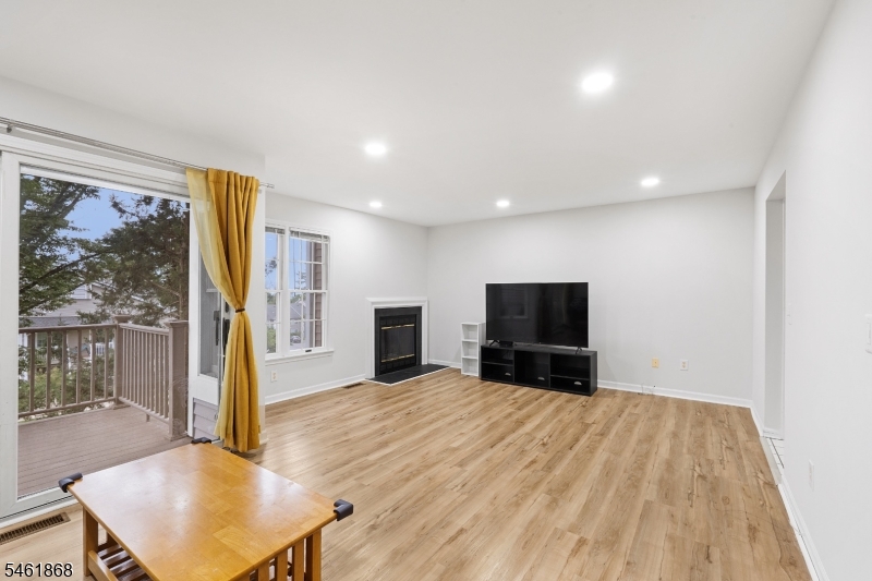 16 Stone Edge Road Bedminster NJ 07921