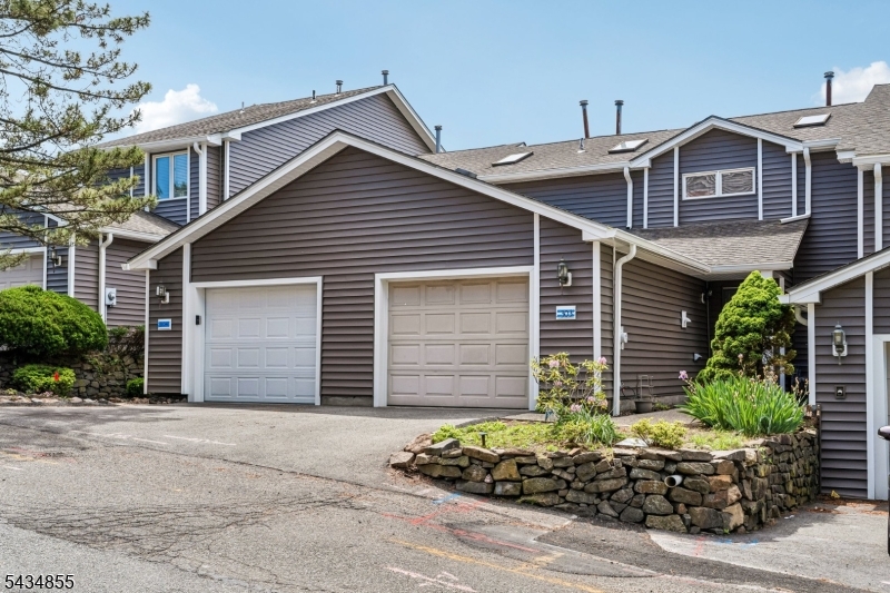 304 Heights Drive Haledon NJ 07508