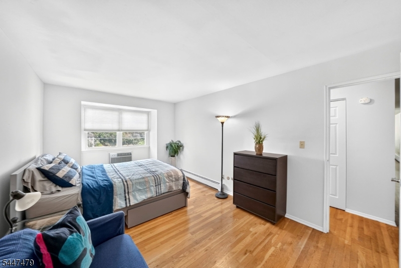 34 Deanna Drive Hillsborough NJ 08844