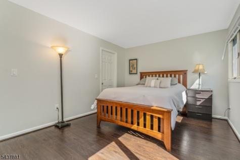107 Westchester Terrace Clinton NJ 08801