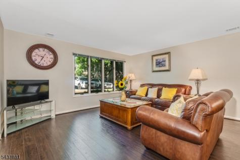 107 Westchester Terrace Clinton NJ 08801