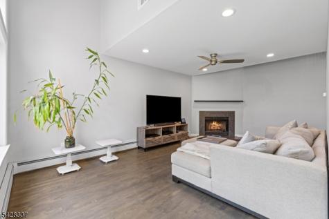 25 Flintlock Terrace Rockaway NJ 07866