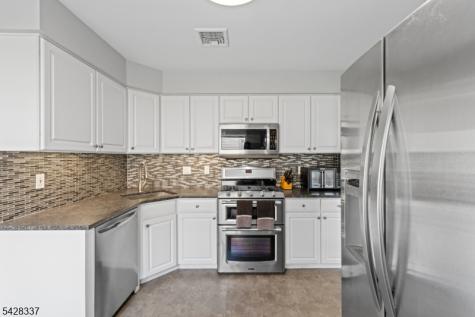 25 Flintlock Terrace Rockaway NJ 07866
