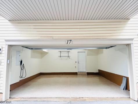 17 Gala Court Livingston NJ 07039