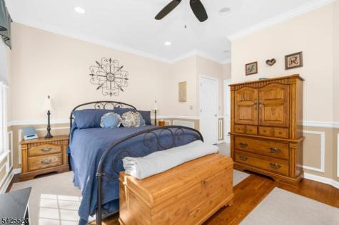 1 Westgate Drive Clinton NJ 08801