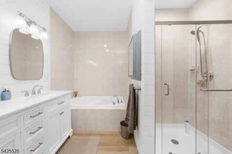 1 Westgate Drive Clinton NJ 08801