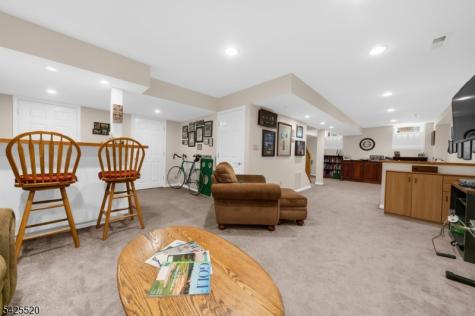 1 Westgate Drive Clinton NJ 08801