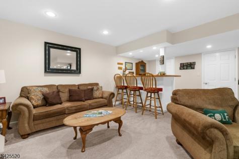 1 Westgate Drive Clinton NJ 08801