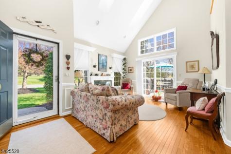 1 Westgate Drive Clinton NJ 08801