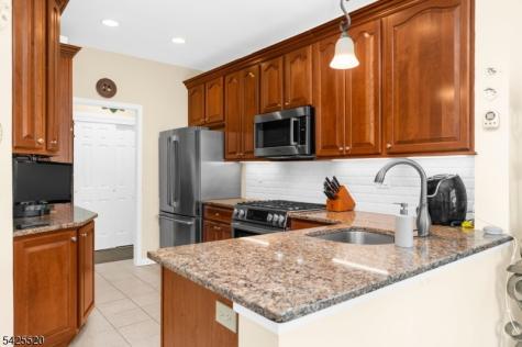 1 Westgate Drive Clinton NJ 08801