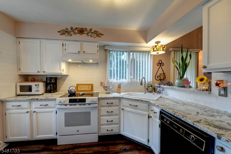 39 Ridgeview Terrace Jefferson NJ 07438