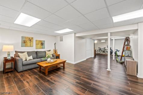 489 Brookside Lane Hillsborough NJ 08844