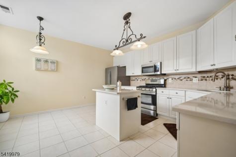 614 Turlington Court Livingston NJ 07039