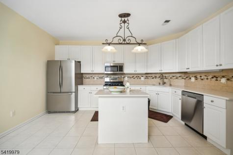 614 Turlington Court Livingston NJ 07039