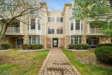 614 Turlington Court Livingston NJ 07039