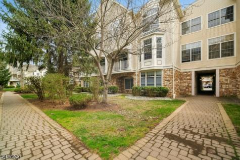 614 Turlington Court Livingston NJ 07039