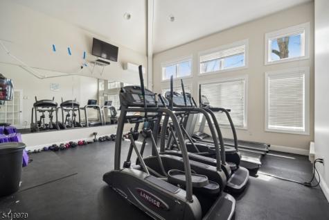 614 Turlington Court Livingston NJ 07039
