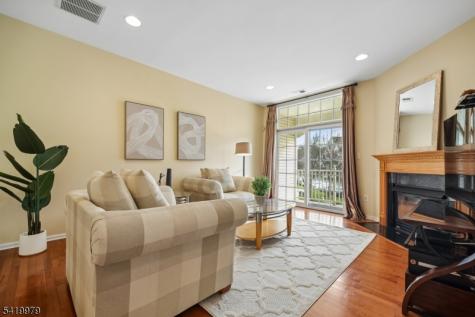 614 Turlington Court Livingston NJ 07039