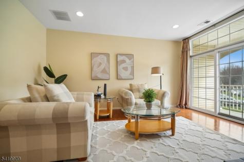 614 Turlington Court Livingston NJ 07039
