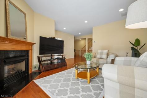614 Turlington Court Livingston NJ 07039