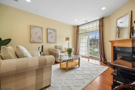 614 Turlington Court Livingston NJ 07039