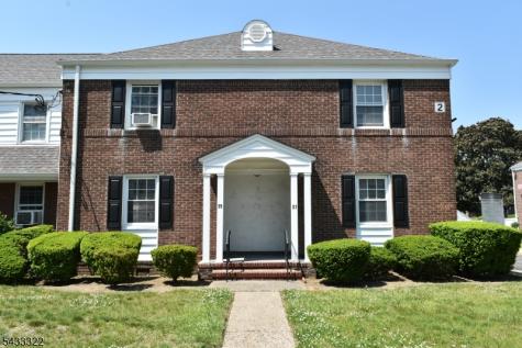 35 Elmwood Terrace Elmwood Park NJ 07407