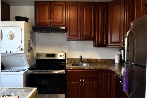 35 Elmwood Terrace Elmwood Park NJ 07407