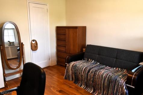 35 Elmwood Terrace Elmwood Park NJ 07407