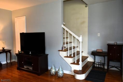 35 Elmwood Terrace Elmwood Park NJ 07407