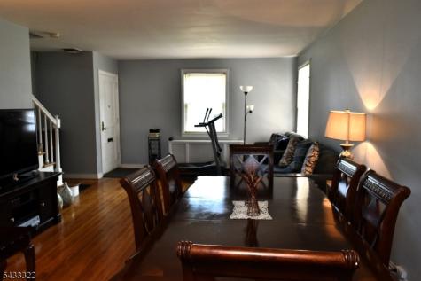 35 Elmwood Terrace Elmwood Park NJ 07407