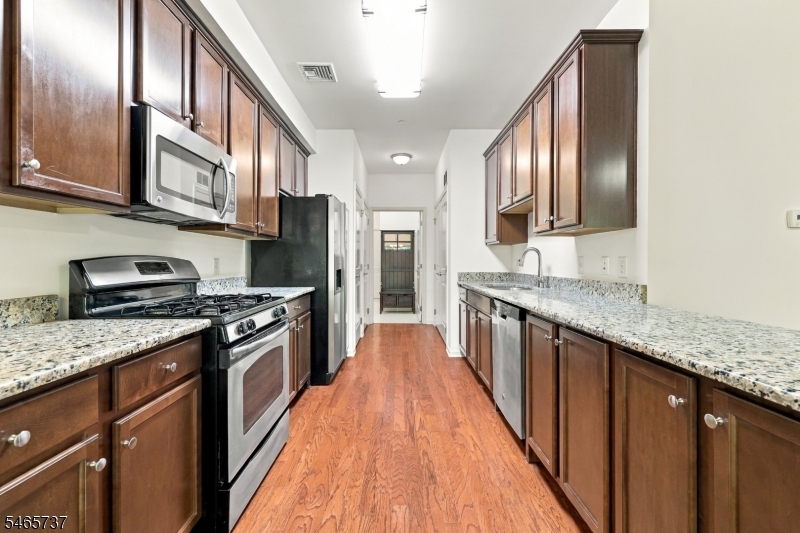 305 Waterview Court Hanover NJ 07927