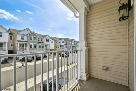 723 Station Road Dunellen NJ 08812