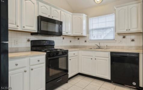 12 Oak Point Drive Hamburg NJ 07419