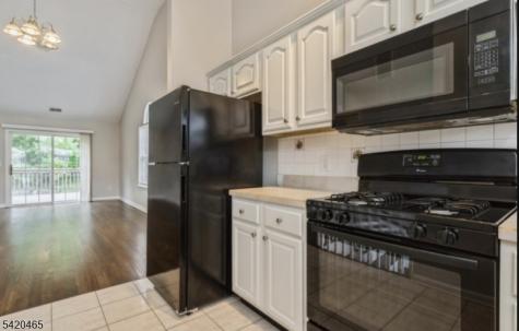 12 Oak Point Drive Hamburg NJ 07419