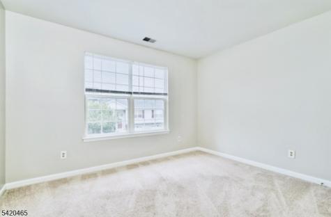 12 Oak Point Drive Hamburg NJ 07419