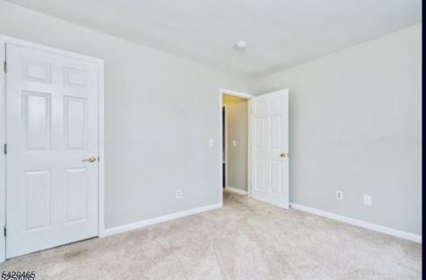 12 Oak Point Drive Hamburg NJ 07419
