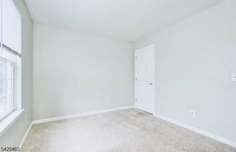12 Oak Point Drive Hamburg NJ 07419
