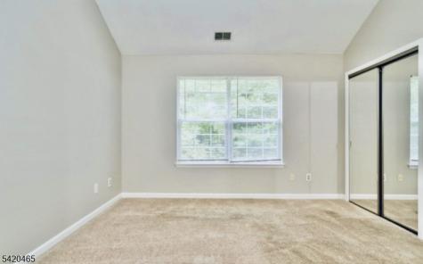 12 Oak Point Drive Hamburg NJ 07419