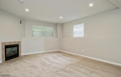 12 Oak Point Drive Hamburg NJ 07419