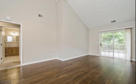 12 Oak Point Drive Hamburg NJ 07419