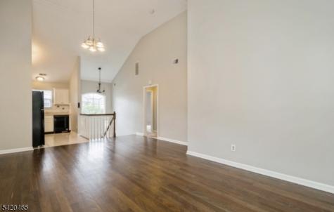 12 Oak Point Drive Hamburg NJ 07419