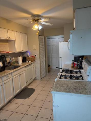 414 Sharon Court Woodbridge NJ 07095