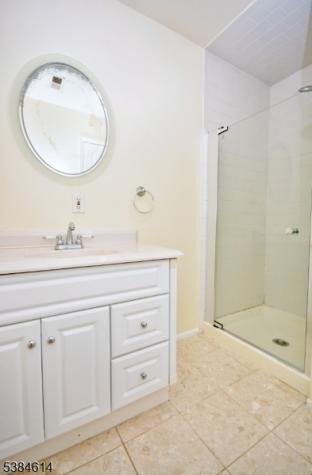 125 Exeter Court Piscataway NJ 08854