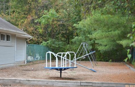 125 Exeter Court Piscataway NJ 08854