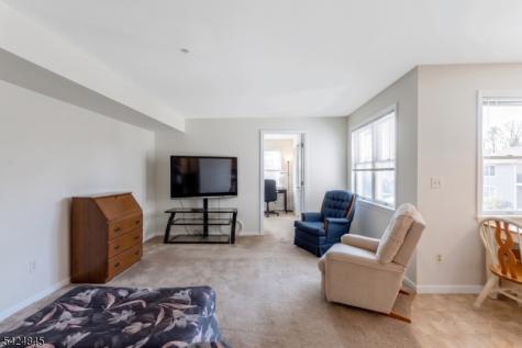 81 Park Edge Berkeley Heights NJ 07922