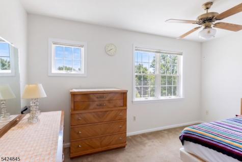 81 Park Edge Berkeley Heights NJ 07922