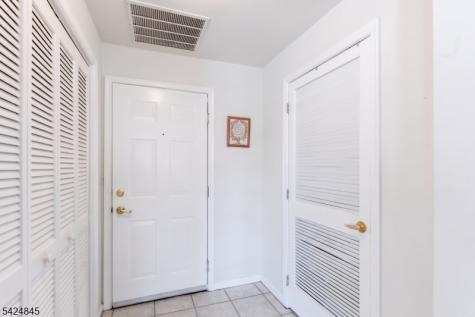 81 Park Edge Berkeley Heights NJ 07922